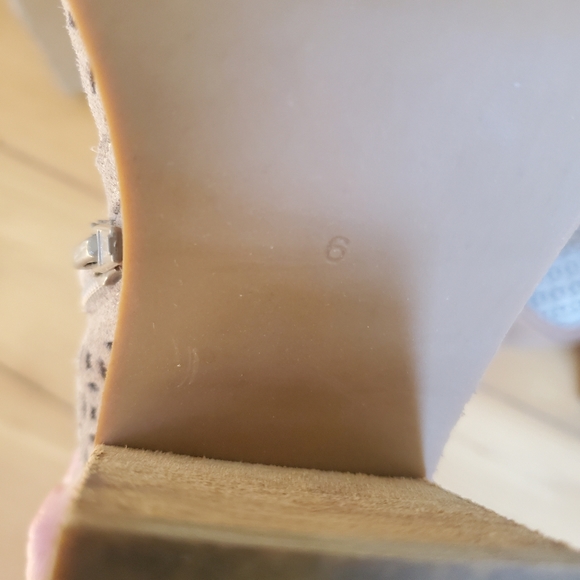 Jeffrey Campbell Medera Cutout Ankle Booties 6 - Picture 8 of 10